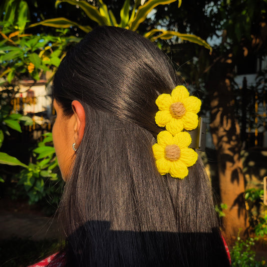 Crochet Sunflower Claw