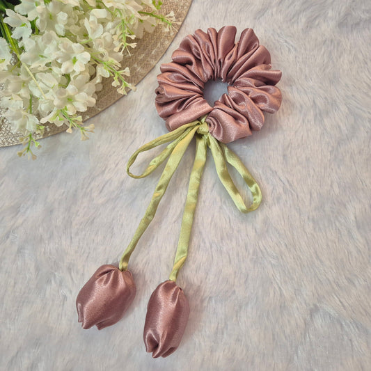 COFFEE TULIP SCRUNCHIE