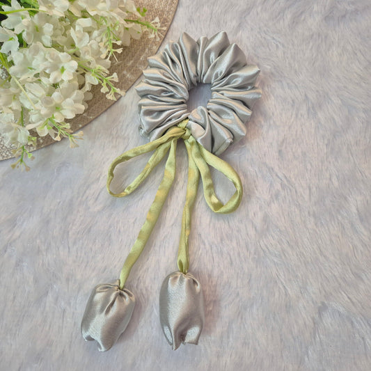 SILVER TULIP SCRUNCHIE