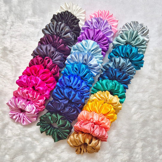 PACK OF 30 PREMIUM SATIN SCRUNCHIES